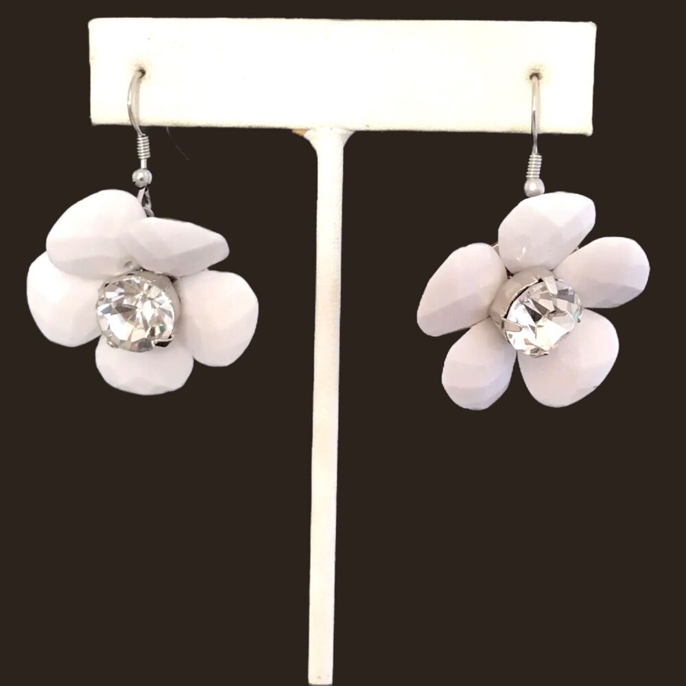 New Floral Statement Earrings Silver Tone White - 10I